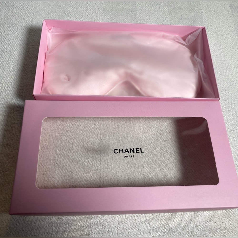 Chanel Pink Silk Sleep Mask - Picture 2 of 5